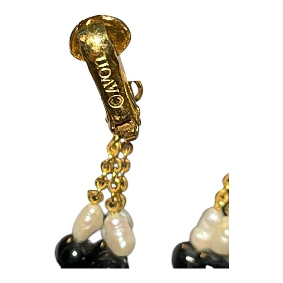 0065 Vintage Onyx and Pearl dainty Clip on - Picture 5 of 5